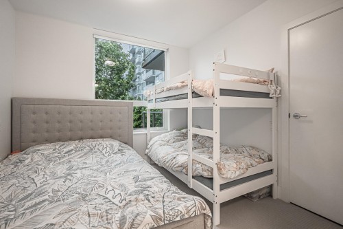 516-5508 Hollybridge Way, Richmond, BC 