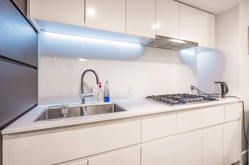 516-5508 Hollybridge Way, Richmond, BC 