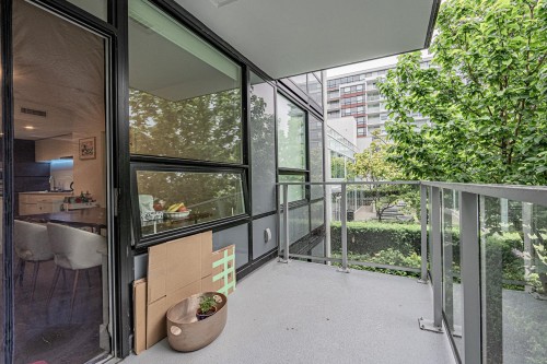 516-5508 Hollybridge Way, Richmond, BC 