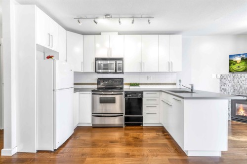 710-939 Homer Street, Vancouver, BC 