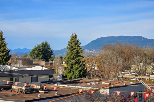 404-1688 Cypress Street, Vancouver, BC 