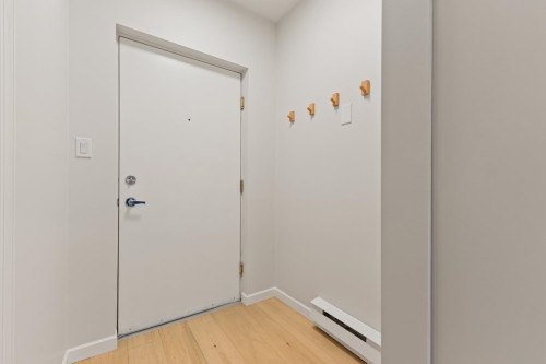 404-1688 Cypress Street, Vancouver, BC 