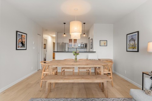 404-1688 Cypress Street, Vancouver, BC 