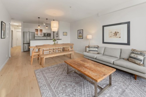 404-1688 Cypress Street, Vancouver, BC 