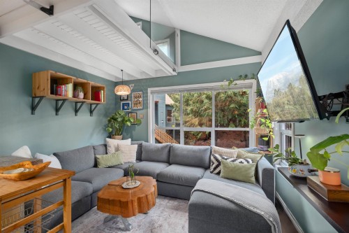 4-2126 Sarajevo Drive  Whistler, BC V8E 0B5