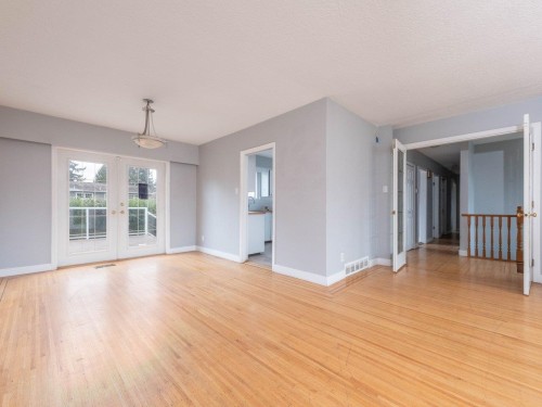 5247 10A Avenue, Delta, BC 