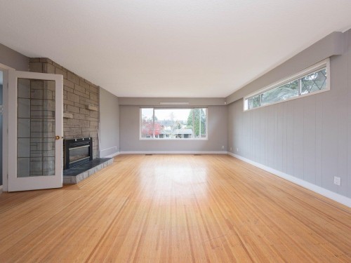 5247 10A Avenue, Delta, BC 