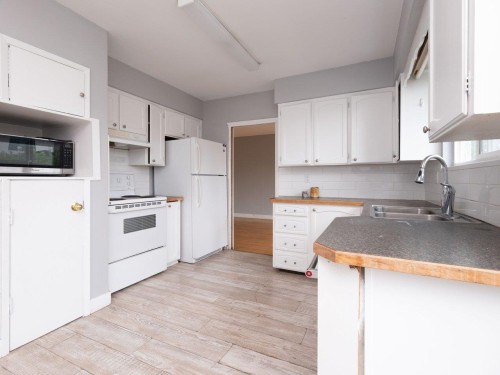 5247 10A Avenue, Delta, BC 