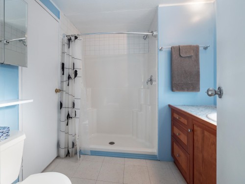 747 Cascade Crescent, Gibsons, BC 