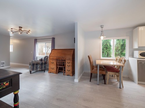 747 Cascade Crescent, Gibsons, BC 