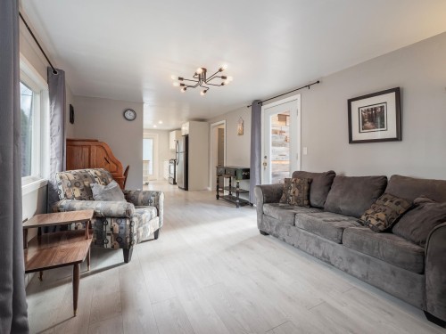 747 Cascade Crescent, Gibsons, BC 