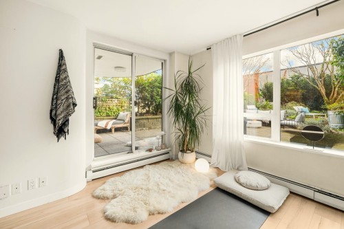 302-1438 7Th Avenue W, Vancouver, BC 