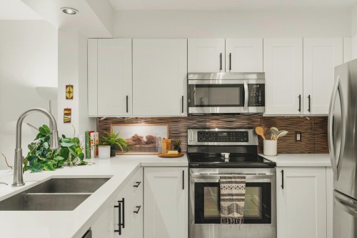 302-1438 7Th Avenue W, Vancouver, BC 