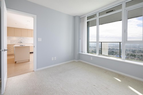 35F-6700 Dunblane Street, Burnaby, BC 