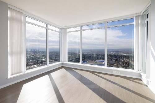 35F-6700 Dunblane Street, Burnaby, BC 