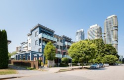 112-6533 Mckay Avenue  Burnaby, BC V5H 2W8