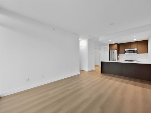 7Xx-9060 University Crescent, Burnaby, BC 