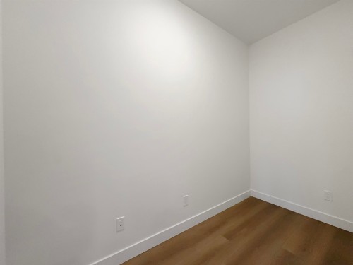 7Xx-9060 University Crescent, Burnaby, BC 