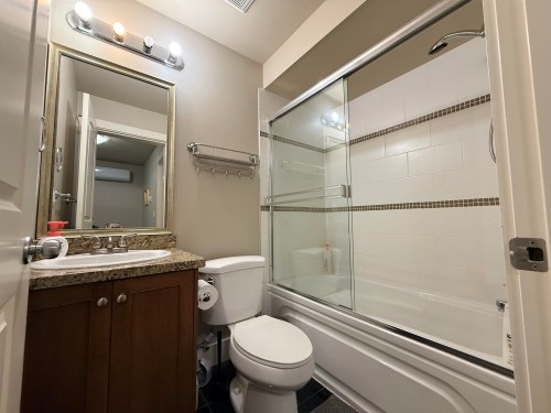 888 61St Avenue W, Vancouver, BC 