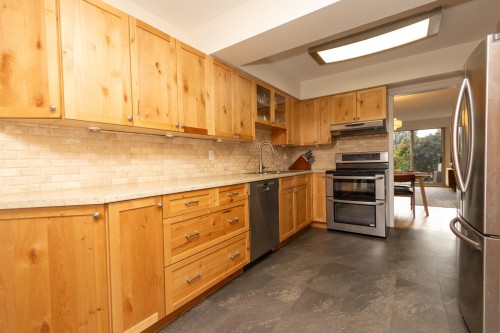 904-235 Keith Road, West Vancouver, BC 