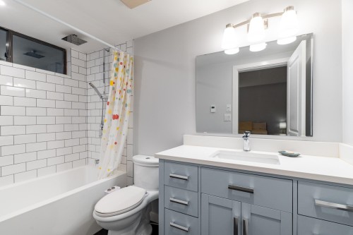 13-2151 Banbury Road, North Vancouver, BC 