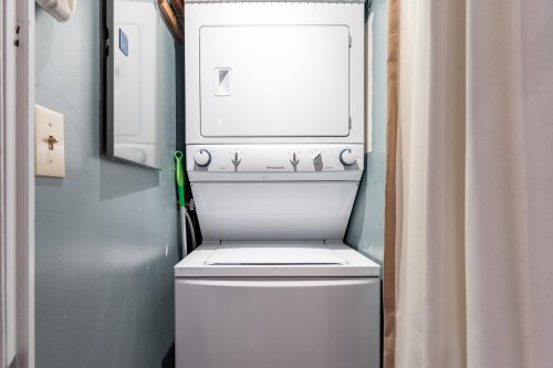 13-2151 Banbury Road, North Vancouver, BC 