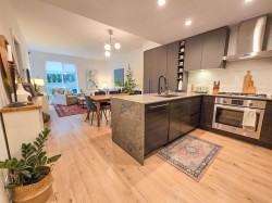 224-3131 Murray Street  Port Moody, BC V3H 0L9