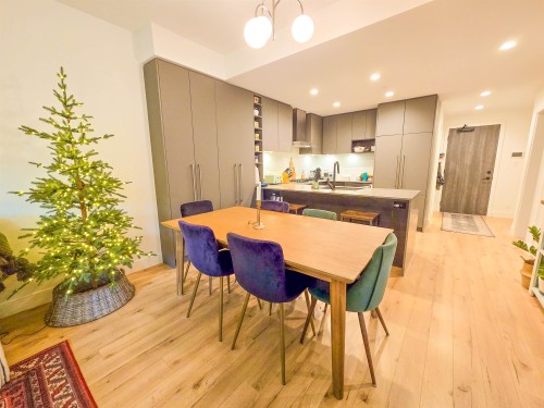 224-3131 Murray Street, Port Moody, BC 