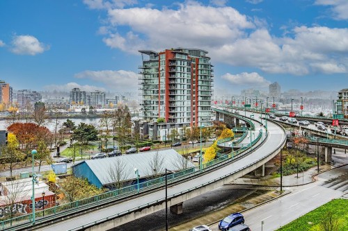 758-38 Smithe Street, Vancouver, BC 