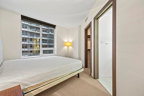 758-38 Smithe Street, Vancouver, BC 