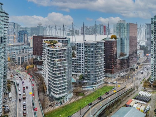 758-38 Smithe Street, Vancouver, BC 