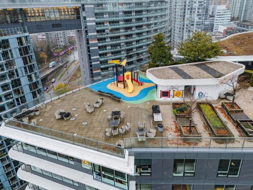 758-38 Smithe Street, Vancouver, BC 