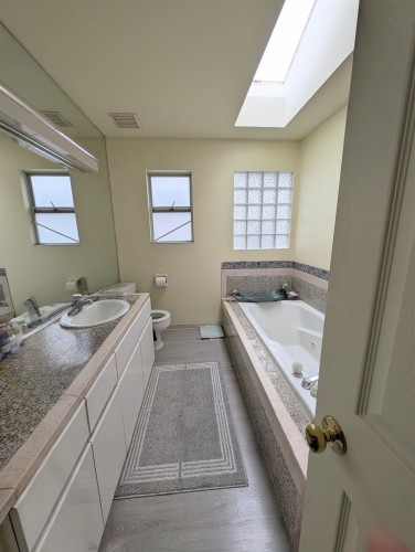 2935 17Th Avenue E, Vancouver, BC 