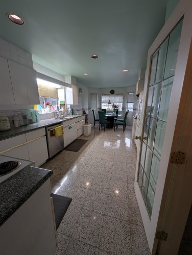 2935 17Th Avenue E, Vancouver, BC 