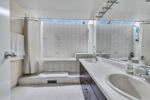 5853 Grousewoods Crescent, North Vancouver, BC 