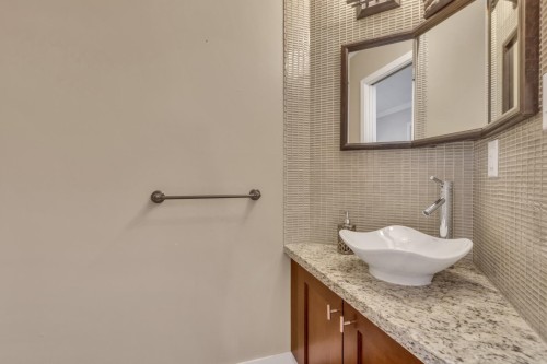 5853 Grousewoods Crescent, North Vancouver, BC 