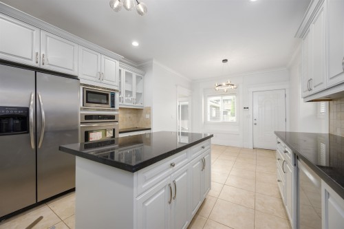 6806 Dunnedin Street, Burnaby, BC 