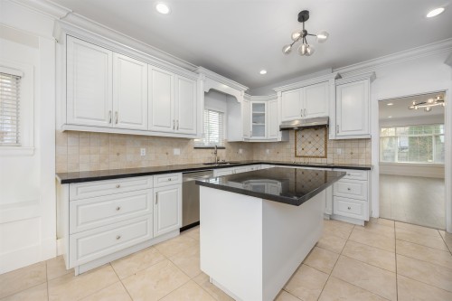 6806 Dunnedin Street, Burnaby, BC 