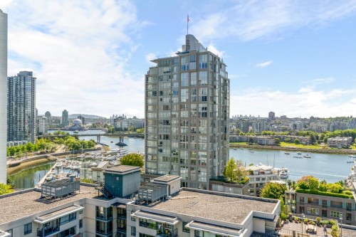17E-139 Drake Street, Vancouver, BC 