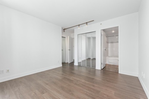 17E-139 Drake Street, Vancouver, BC 