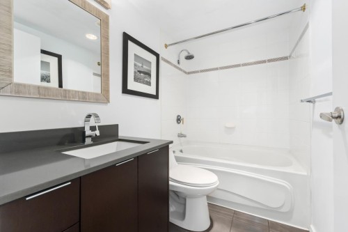 17E-139 Drake Street, Vancouver, BC 