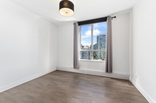 17E-139 Drake Street, Vancouver, BC 