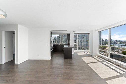 17E-139 Drake Street, Vancouver, BC 