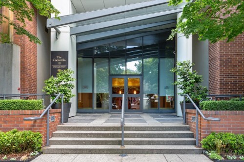 17E-139 Drake Street, Vancouver, BC 