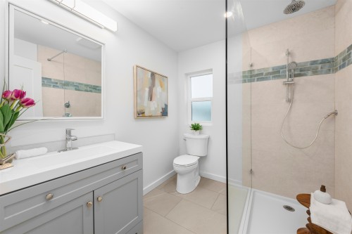 6911 Graybar Road, Richmond, BC 