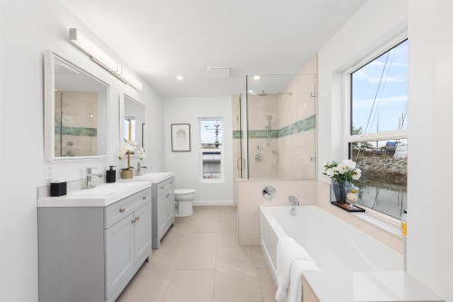 6911 Graybar Road, Richmond, BC 