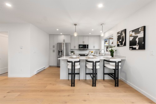 6911 Graybar Road, Richmond, BC 