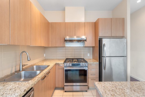 107-6688 Arcola Street, Burnaby, BC 