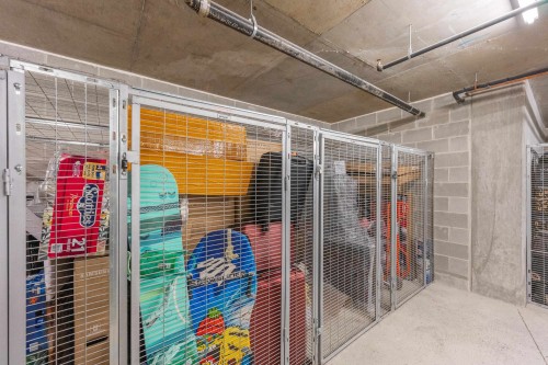 107-6688 Arcola Street, Burnaby, BC 