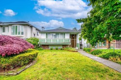 896 56th Avenue E Vancouver, BC V5X 1S2